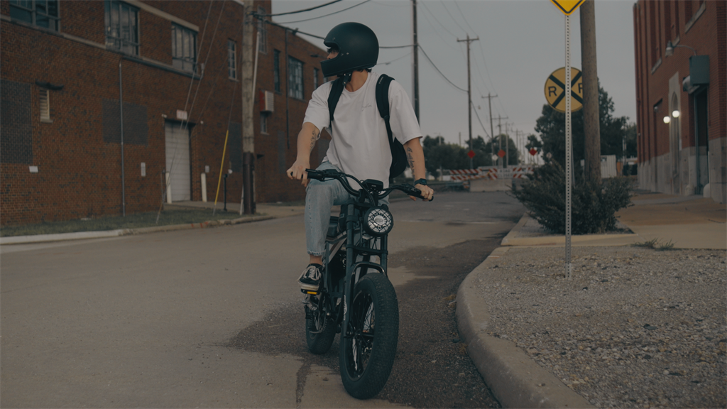 Which is Better: Hub or Mid-Drive E-Bike?