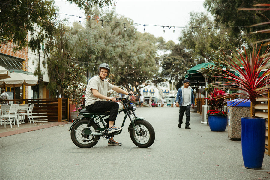 The Pros & Cons of Using E-Bikes for Delivery