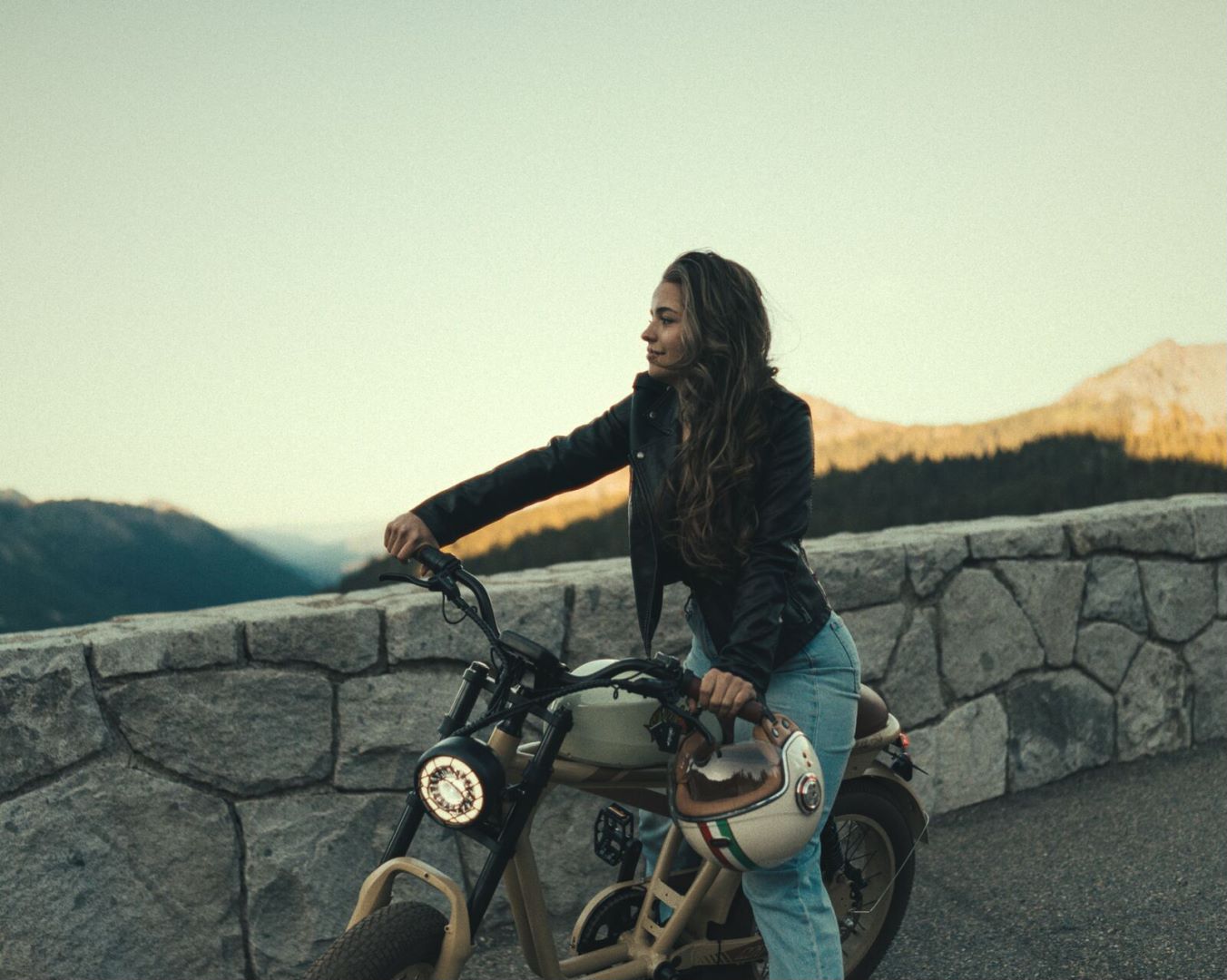 Retro Electric Bike VS Modern E-Bikes: What's the Difference?