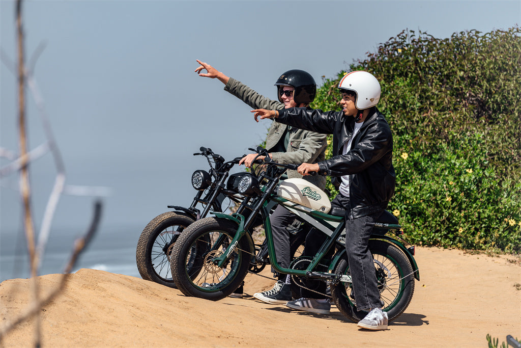 Cafe Racer Electric Bike vs. Traditional Motorcycle: Riding Experience